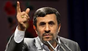 احمدی نژاد در جلسه محرمانه طیف مشاورانش: من انقلاب را از دست سکولارها نجات دادم