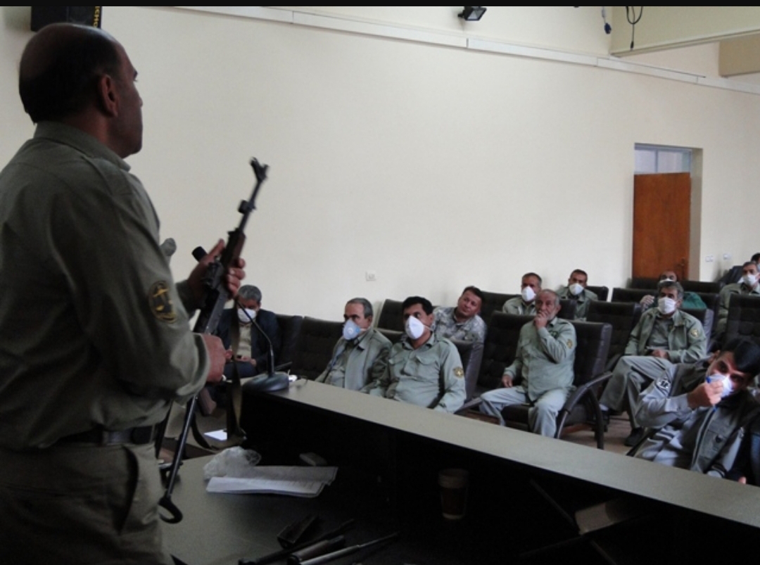 برگزاری دوره آموزشی اسلحه شناسی ویژه محیط بانان کهگیلویه وبویراحمد