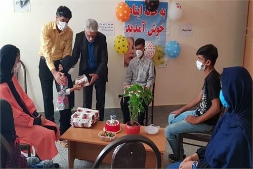 یتیم‌نوازی با برگزاری جشن تولد در کمیته امداد منطقه یک یاسوج