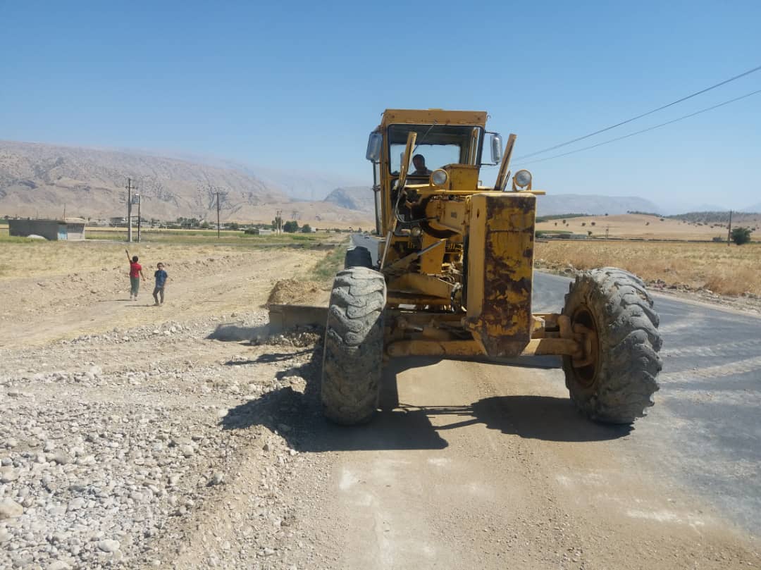 بهسازی و زیرسازی جاده روستایی کوشک برآفتاب شهرستان کهگیلویه/تصاویر