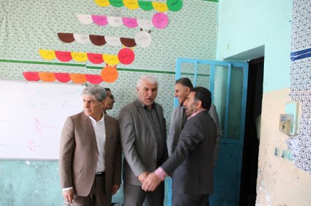 مدرسه ای در بام نفت ایران که لامپ ندارد/ در آن همه هیاهوی عملکرد پورالحسینی چرا به این اشاره نشد