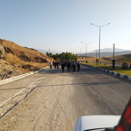 کاروان پیاده روی انصار الحسین سوق سفر خود را به سوی کربلای معلی آغاز کردند