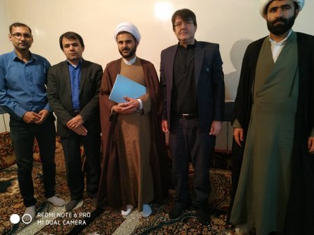 دیدار رئیس دانشگاه آزاد اسلامی واحد دهدشت با خانواده شهید آزمان/تصاویر