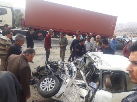 2 کشته ویک زخمی در برخورد کامیون با سمند در محور یاسوج-اصفهان/تصاویر