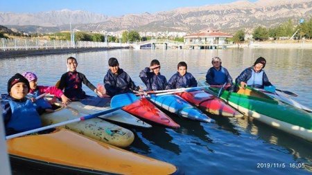 مسابقات قایقرانی قهرمانی کشور به مناسبت گرامیداشت شهید ستار اورنگ در یاسوج برگزار می شود