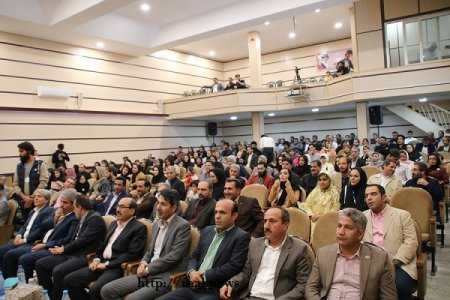 حضور نماینده مردم شهرستانهای گچساران و باشت در مجلس شورای اسلامی در اختتامیه جشنواره تئاتر/استقبال هنرمندان از جشنواره تئاتر کهگیلویه و بویراحمد