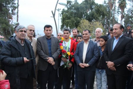 استقبال از دارنده مدال طلای جام بین المللی کشتی روز جهانی کودک در دهدشت