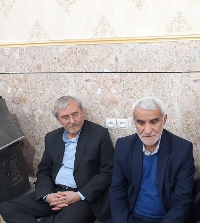 بستگان  شهردار سابق تهران در جلسه وحدت و همدلی با حجت الاسلام سید محمد موحد + عکس