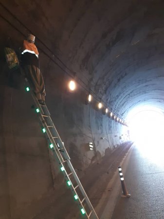 تعمیر روشنایی تونلهای محور یاسوج- سمیرم/تصاویر