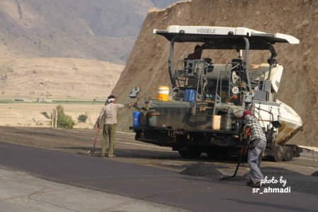 بازدید میدانی حجت الاسلام موحد از پروژه آسفالت دهدشت-چرام/تصاویر