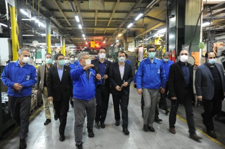 بازدید مسئولان ارشد گمرک ایران از خط تولید کارخانه ایران خودرو