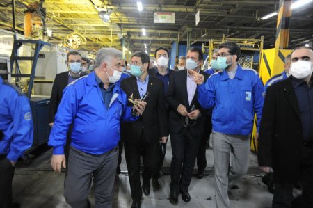 بازدید مسئولان ارشد گمرک ایران از خط تولید کارخانه ایران خودرو
