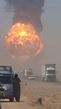 ۷۰ کامیون ایرانی در انفجار گمرک اسلام قلعه سوختند 