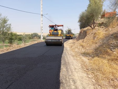 آسفالت راه روستایی محمد آباد بخش مرکزی شهرستان کهگیلویه+تصاویر