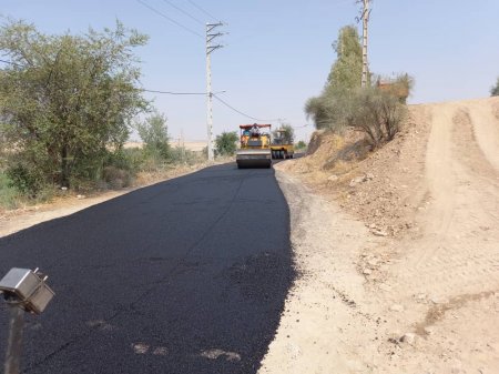 آسفالت راه روستایی محمد آباد بخش مرکزی شهرستان کهگیلویه+تصاویر