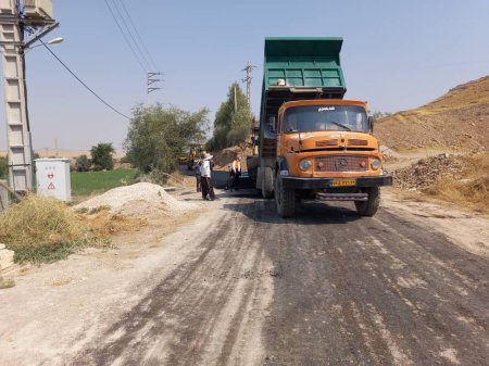 آسفالت راه روستایی محمد آباد بخش مرکزی شهرستان کهگیلویه+تصاویر