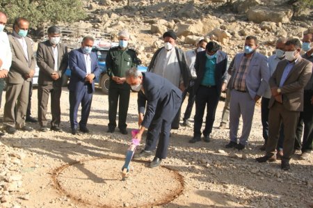 آغاز عملیات اجرایی مسیر ارتباطی آرند_گره ای _ چاسخار/موحد: با  فرهنگ «ما می توانیم» می شود مشکلات را حل کرد