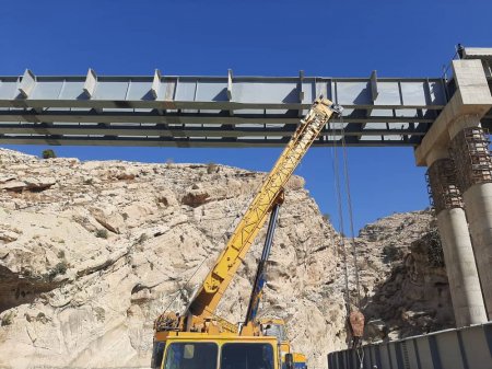 ساخت پل بزرگ تراب شهرستان لنده به اتمام رسید+تصاویر