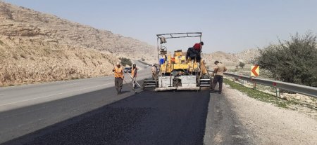 بازید فرماندار شهرستان بهمئی از پروژه عملیات روکش آسفالت محور لیکک -بهبهان (شهرک مطهری)+تصاویر