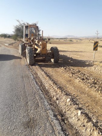 بهسازي و آسفالت راه‌های روستایی بی منجگان،روشن آباد و اکبر آباد بخش مرکزی کهگیلویه/تصاویر