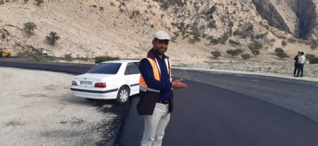 رئیس اداره راهداری و حمل و نقل جاده‌ای شهرستان بهمئی خبر داد:   آغاز عملیات روکش آسفالت لیکک -ماغر/تصاویر 