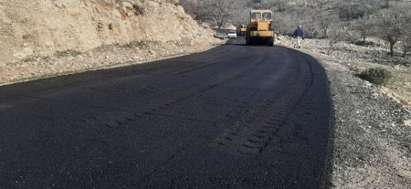 آسفالت راه روستایی مناطق زیارتی و سیاحتی امامزادگان سید اسدالله و سیدابراهیم (ع)شهرستان بهمئی