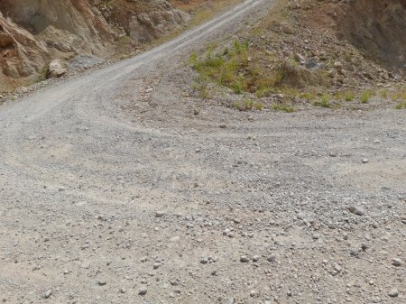 روایتی تلخ از هدر رفت بیت المال:  زیرسازی  که با بی تدبیری در روستای گوراب بخش چاروسا به باد می رود+تصاویر