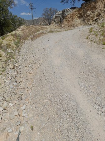 روایتی تلخ از هدر رفت بیت المال:  زیرسازی  که با بی تدبیری در روستای گوراب بخش چاروسا به باد می رود+تصاویر