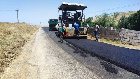 انقلاب در نهضت آسفالت راه های روستایی شهرستان کهگیلویه:  آغاز عملیات اجرایی روکش آسفالت محور روشن آباد-بوآ /تصاویر