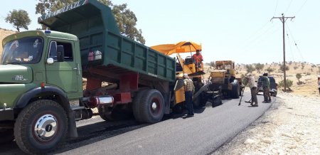 اجرای عملیات بهسازی و آسفالت روستای توگبری چرام+ تصاویر