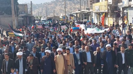 راهپیمایی 13آبان قلعه رئیسی باشکوه برگزار شد/تصاویر
