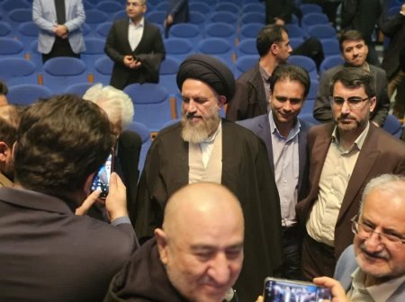 گزارش تصویری؛ حضور سیاسیون در سخنرانی انتخاباتی "آیت‌الله ملک‌حسینی" در تهران