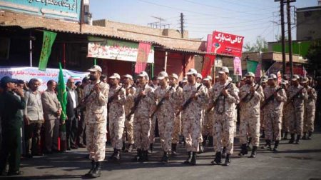 رژه نیروهای مسلح در دهدشت برگزارشد