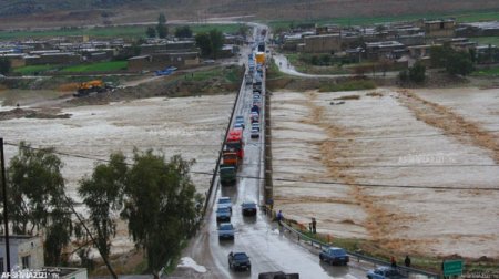 تصویری زیبا ازفهلیان ممسنی در یک روز بارانی +عکس