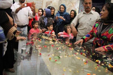 اختصاصی راک نیوز  از بزرگداشت سعدی در شیراز +گزارش تصویری