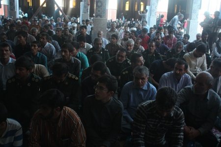 مردم گچساران از پیکر شهید گمنام دوران دفاع مقدس استقبال کردند+تصاویر