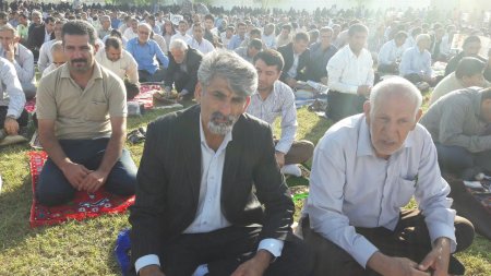نماز عید سعید فطر در دهدشت برگزار شد+تصاویر