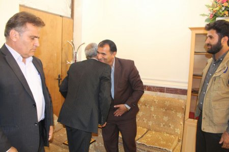 فرماندار با کارکنان و رئیس اداره ورزش و جوانان شهرستان کهگیلویه دیدار کرد/تصاویر