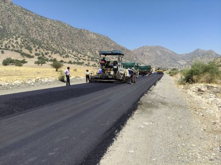 رئیس راهداری و حمل و نقل جاده‌ای شهرستان چرام خبر داد:  آغاز عملیات لکه گیری و روکش آسفالت محور سرفاریاب-تنگ پیرزال/تصاویر